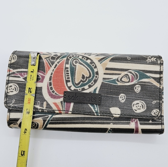 SAKROOTS | Megan snap trifold wallet - Picture 9 of 10